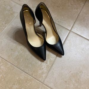 Jessica Simpson pumps